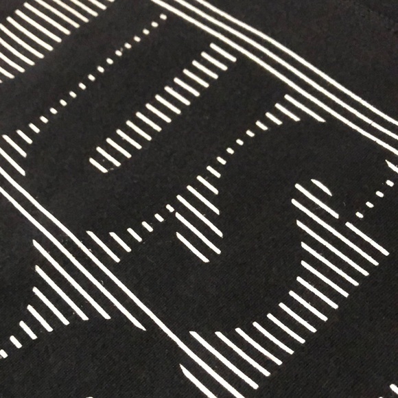 The Nike Tee Women's Black Athletic Cut Graphic Tee size Large - Picture 5 of 10